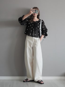 「tiptop（ティップトップ）の花刺繍シアーリボンブラウス（シャツ/ブラウス、ブラック系）」を使った、miiさん（レディース・162cm）の夏コーディネート