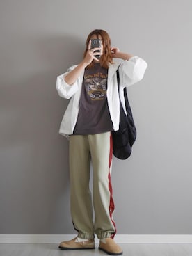 「ジャージーパンツ」｜「アイテム（スリッポン）」を使った、miiさん（レディース・162cm）の春コーディネート