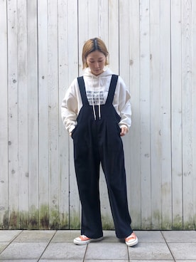 「Samansa Mos2 blue」｜「アイテム（サロペット/オーバーオール）」を使った、miyaさん（レディース・158cm）の冬コーディネート