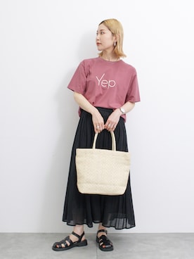 「ペーパーバッグ」｜「アイテム（アナログ腕時計）」を使った、miyaさん（レディース・158cm）の夏コーディネート
