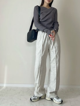 「アイテム（スウェットパンツ）」を使った、haru さん（レディース・162cm）の秋コーディネート