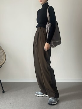 「アイテム（スニーカー）」を使った、haru さん（レディース・162cm）の秋コーディネート