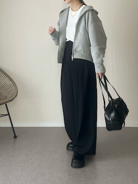 「アイテム（パーカー）」を使った、haru さん（レディース・162cm）の秋コーディネート
