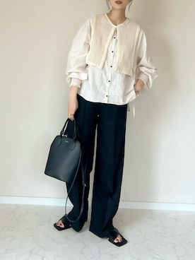 「スクエアトゥ」｜「アイテム（スラックス）」を使った、haru さん（レディース・162cm）の春コーディネート