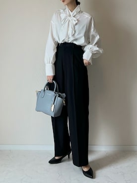 「SALON de RUBAN（サロンドルヴァン）の【SALON de RUBAN / サロン ド ルヴァン】 2wayハンドバッグ ポーチ付き（ハンドバッグ、ブルー系）」を使った、haru さん（レディース・162cm）の春コーディネート