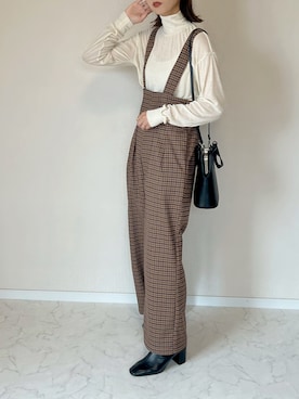「Bab（バブ）のアイテム（サロペット/オーバーオール）」を使った、haru さん（レディース・162cm）の秋コーディネート