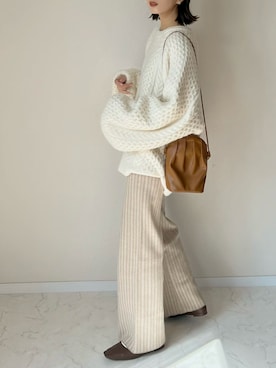 「lawgy（ラウジー）のpleats shoulder bag（ショルダーバッグ）」を使った、haru さん（レディース・162cm）の秋コーディネート