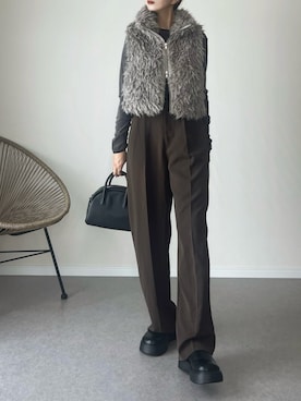 「アイテム（スリッポン）」を使った、haru さん（レディース・162cm）の秋コーディネート