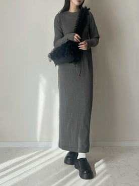 「アイテム（スリッポン）」を使った、haru さん（レディース・162cm）の秋コーディネート