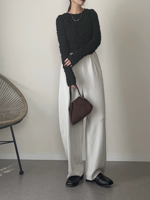 「Aunt Marie's（アントマリーズ）のシャーリングギャザートップス（Tシャツ/カットソー）」を使った、haru さん（レディース・162cm）の秋コーディネート