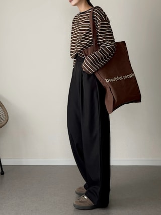 「beautiful people(ビューティフルピープル)のbrushed logo tote bag(トートバッグ)」を使った、haru さん(レディース・162cm)の秋コーディネート