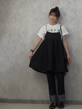 「MARNI（マルニ）のTROPICALIA MICRO BAG/ トロピカリア マイクロバッグ（ショルダーバッグ）」を使った、yunさん（レディース・153cm）の春コーディネート