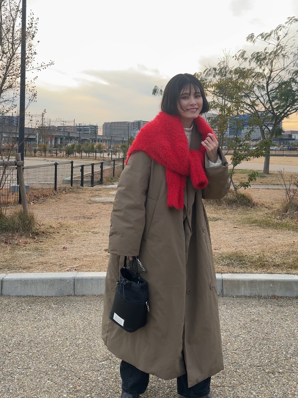 「冬コーデ、ロングコート、クラネ、yunco_de」｜「CLANEのCLANE/クラネ/COLOR DOWN CHESTER COAT（ダウンジャケット/コート、ベージュ系）」を使った、yunさん（レディース・153cm）の冬コーディネートの1枚目の写真