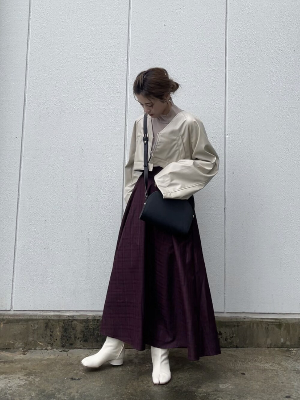 「秋のコーデ、ECRIRE✖︎yun、ラクチンコーデ、秋服準備はじめました、カジュアル、Maison Margiela、GeeRA」｜「GeeRAの《インスタグラマーyunさん着用》【21秋新着】ロングフレアースカート（スカート、レッド系）」を使った、yunさん（レディース・153cm）の秋コーディネートの1枚目の写真
