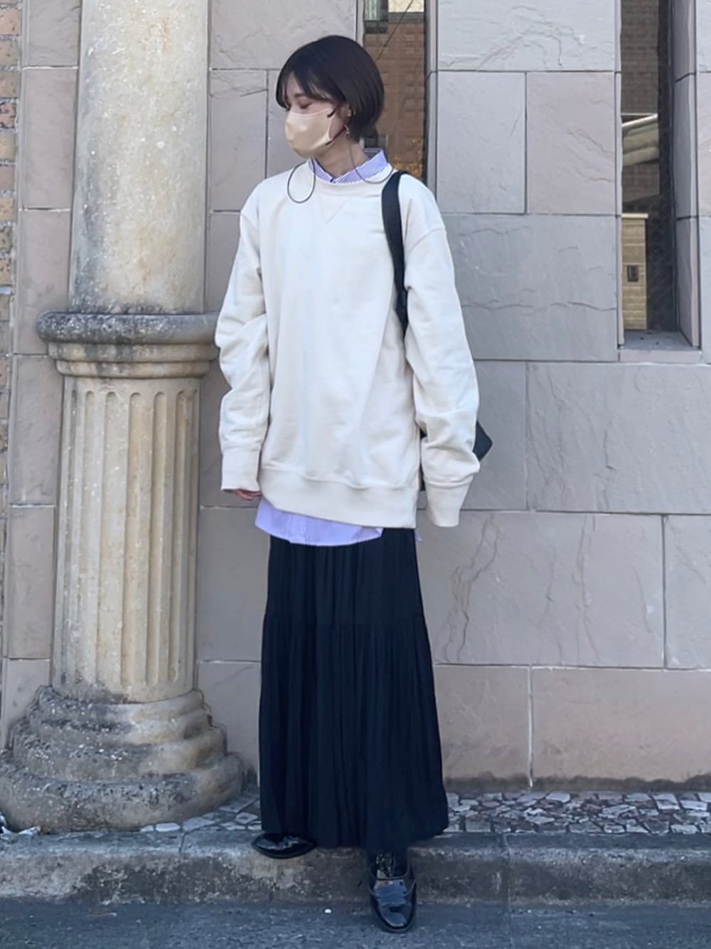 「大人コーデ、スウェット、ストライプ、yunくろ、yunco_de、yunclo、ユニクロ、UNIQLO」｜「UNIQLOのアイテム（トップス、ホワイト系）」を使った、yunさん（レディース・153cm）の冬コーディネートの1枚目の写真