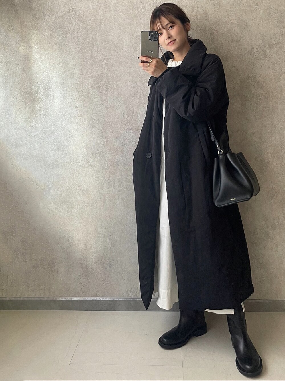「ロングブーツ、オーバーサイズ、秋服、着回しコーデ、今日のコーデ、アントマリーズ、wearhalloween2021」｜「Aunt Marie'sの3WAY中綿オーバーサイズコート 【撥水加工 / ウォッシャブル】（ダウンジャケット/コート、ブラック系）」を使った、yunさん（レディース・153cm）の秋コーディネートの1枚目の写真