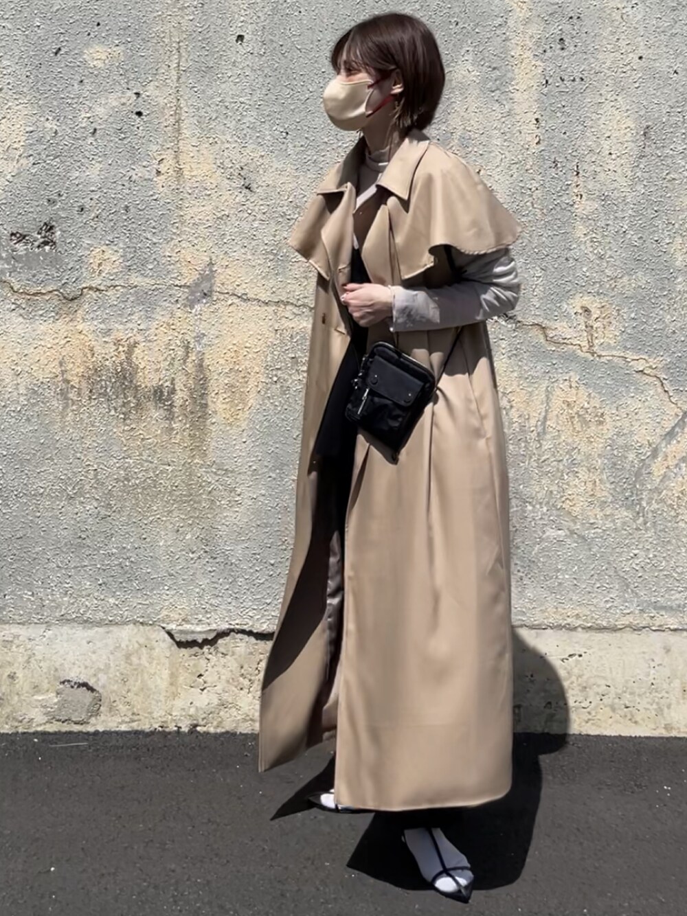 「パンツコーデ、春服みてみて、GRL、yunco_de、JILSANDER、ラクチンコーデ、オトナ女子、ootd」｜「Re:EDITの2WAYケープ風ノースリーブトレンチコート（トレンチコート、ベージュ系）」を使った、yunさん（レディース・153cm）の春コーディネートの1枚目の写真