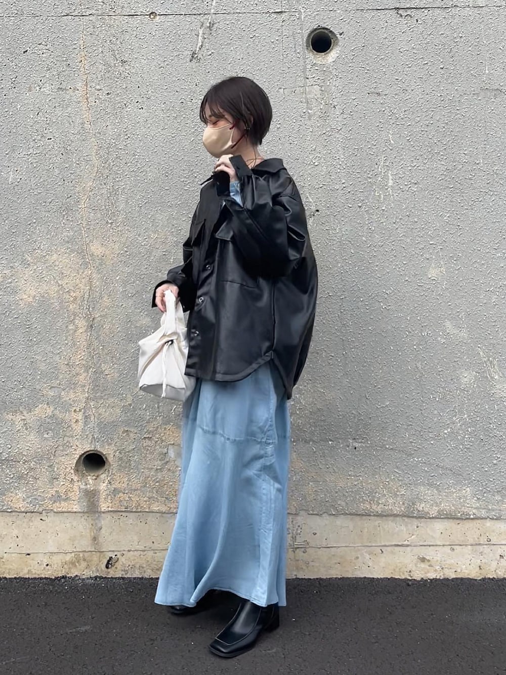 「カジュアルコーデ、春服、デニムワンピース、FbyROSSO、ゆみーつ、yunくろ、yunco_de、yunclo、低身長コーデ、153cmコーデ」｜「F by ROSSOのF by ROSSO　シャンブレーデニムフレアワンピース（ワンピース、ブルー系）」を使った、yunさん（レディース・153cm）の冬コーディネートの1枚目の写真