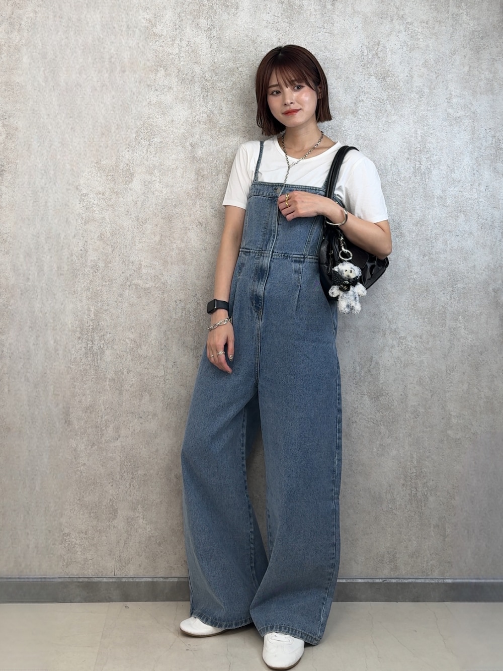 「プチプラ、オールインワン、153cm、低身長コーデ」｜「Re:EDITの[お気に入り登録数1.3万突破！][低身長/高身長サイズ有]コットンデニムベアオールインワン（つなぎ/オールインワン、ブルー系）」を使った、yunさん（レディース・153cm）の夏コーディネートの1枚目の写真