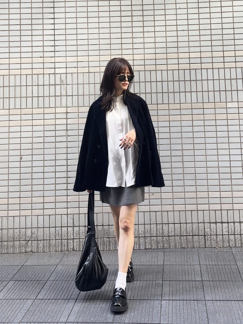 「休日コーデ、秋服準備はじめました、ECRIRE✖︎yun、UNIQLO、UNIQLOC、ジャケットスタイル、ローファー」｜「ECRIREの【yunコラボ】上品できれいめ。春めくピンタックブラウス（シャツ/ブラウス、ホワイト系）」を使った、yunさん（レディース・153cm）の秋コーディネートの1枚目の写真