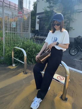 「リエディ」｜「アイテム（スニーカー）」を使った、yunさん（レディース・153cm）の春コーディネート