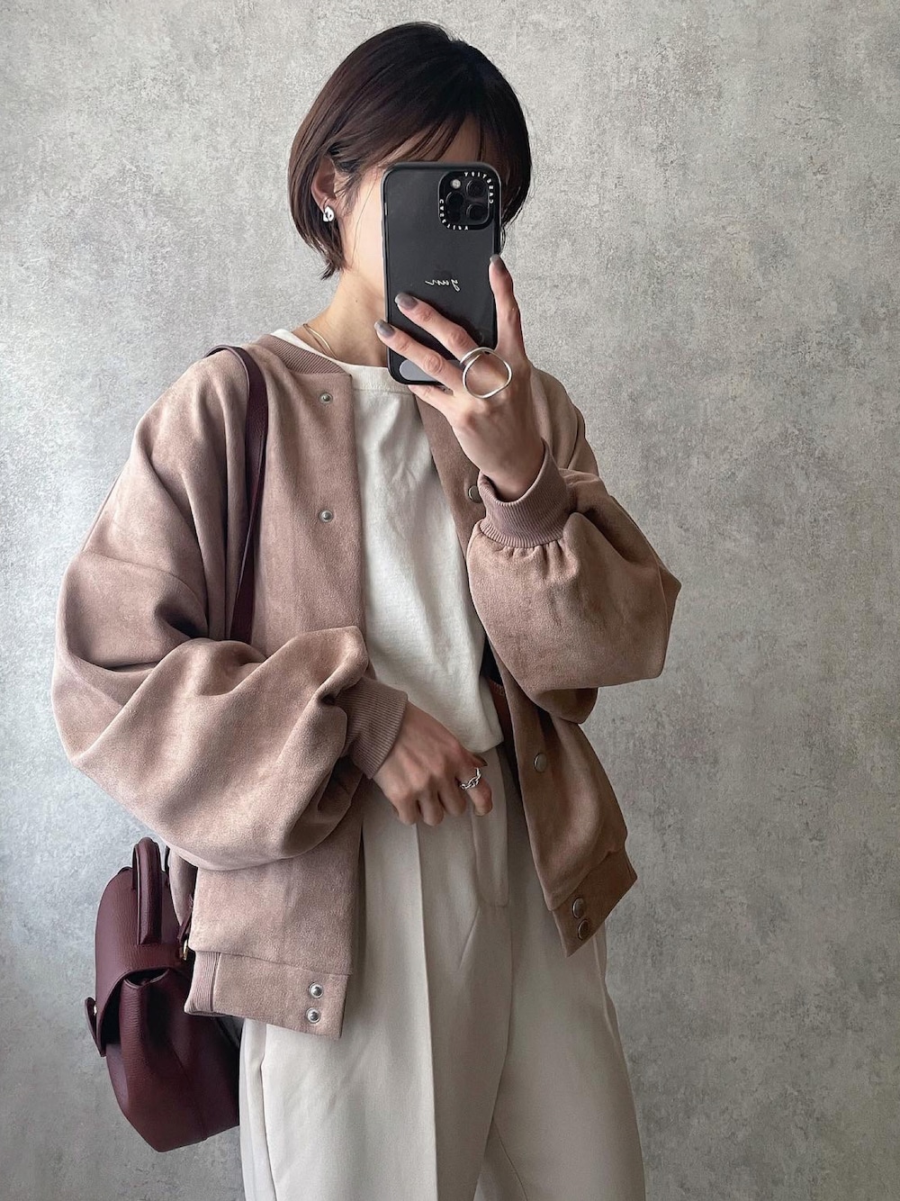 「春服みてみて、GRL、Fizz、polene、休日コーデ、シンプル、低身長、yunco_de、フラットシューズ」｜「GRLのベーシックストレートパンツ（その他パンツ、ベージュ系）」を使った、yunさん（レディース・153cm）の春コーディネートの1枚目の写真