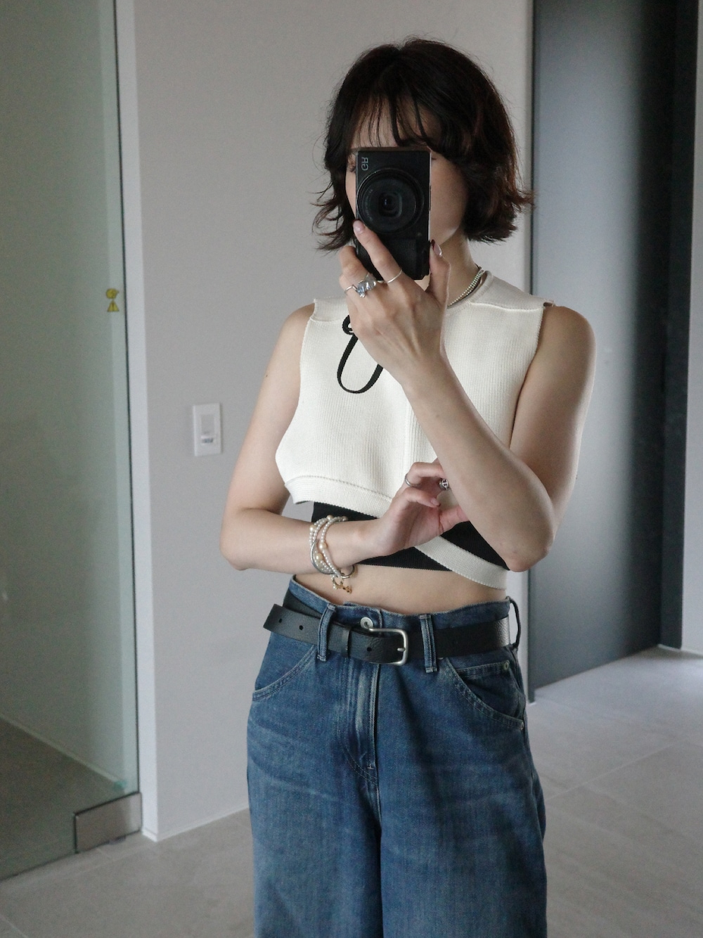 「TANの【TAN/タン】クロスマークショートトップス（Tシャツ/カットソー、ホワイト系）」を使った、yunさん（レディース・153cm）の夏コーディネートの1枚目の写真