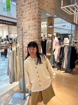 「LOWRYS FARM（ローリーズファーム）の【LFM(U)】フォトグラフィックロンＴ　 643224（Tシャツ/カットソー、ホワイト系）」を使った、こんさんさん（レディース・155cm）の春コーディネート