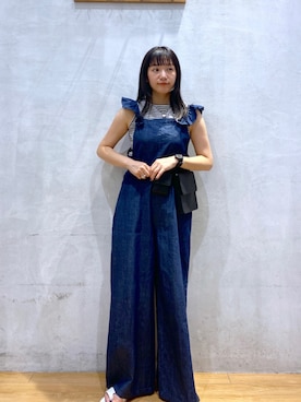 「カフェ」｜「アイテム（オールインワン・サロペット）」を使った、こんさんさん（レディース・155cm）の夏コーディネート