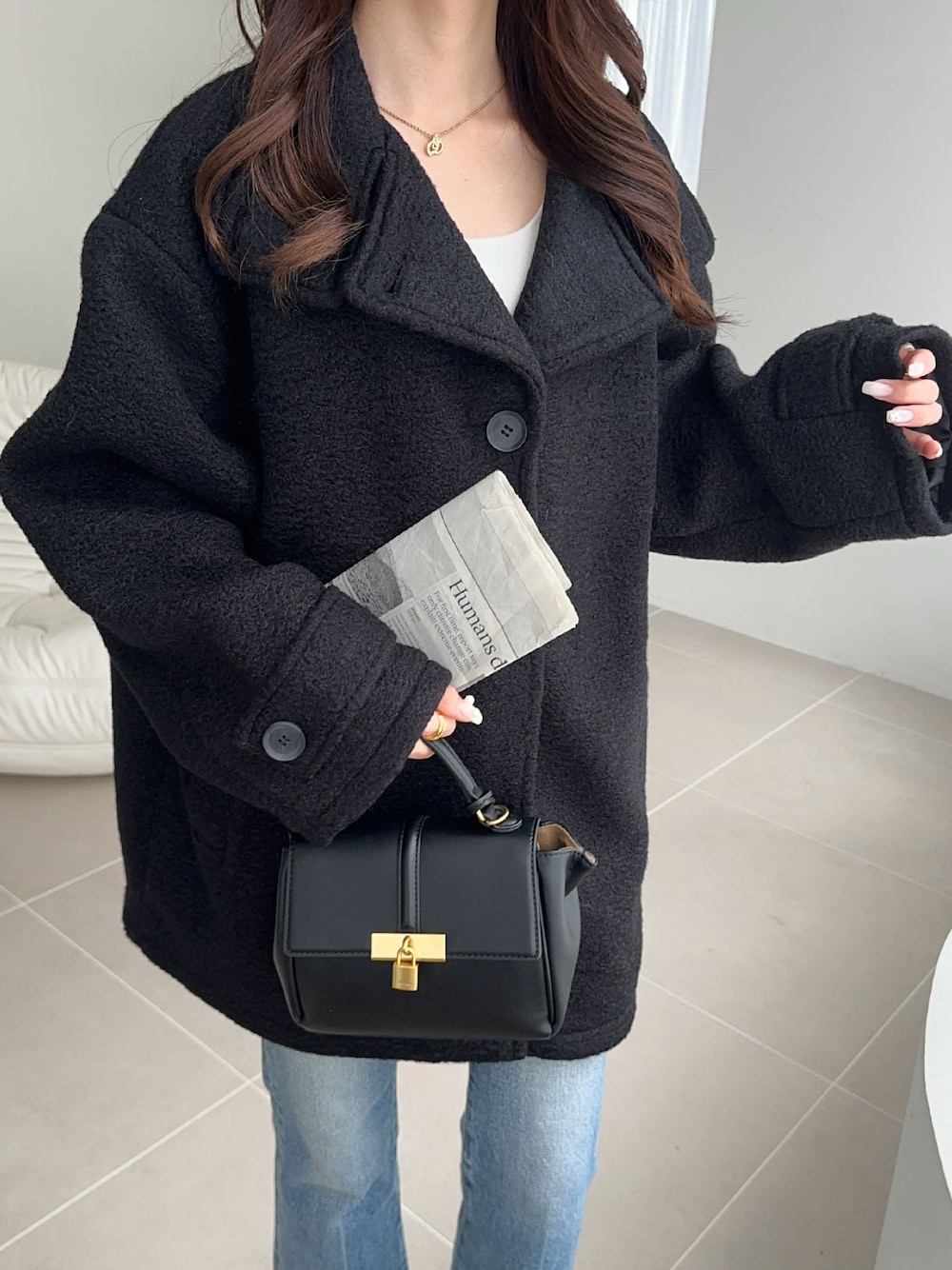 「mily biletの【mily bilet】冬の味方！ウールライクスタンド2WAYカラーリングニットミドル丈コート（チェスターコート、ブラック系）」を使った、classicalelfクラシカルエルフさん（レディース・167cm）の冬コーディネートの1枚目の写真