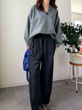 「Classical Evon（クラシカルエヴォン）の【26AW新色追加】【Classical Evon】甘さ抑えて品よく映える。ドット刺繍袖ぽわんキーネックダンボールトップス（長袖）（Tシャツ/カットソー、グレー系）」を使った、classicalelfクラシカルエルフさん（レディース・164cm）の秋コーディネート