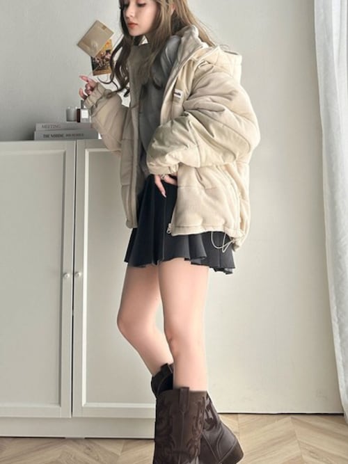 美品　アンドラブ　異素材MIXの中わた　フリル　ブルゾン　М　レディースアウター &LOVE 異素材MIXの中わたふりるブルゾン アンドラブ（&LOVE