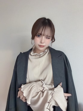 「classicalelf（クラシカルエルフ）の袖のニュアンスで魅せる♪前後2way袖フリル配色メロウプリーツトップス（長袖）（Tシャツ/カットソー、ベージュ系）」を使った、classicalelfクラシカルエルフさん（レディース・164cm）の秋コーディネート
