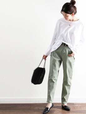 「グリーンパンツ」｜classicalelfクラシカルエルフさん（レディース・163cm）の夏コーディネート