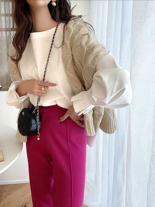 【着心地抜群！！大人のお洒落☆】CHANEL トップス 大人可愛いバイカラー♪】CHANEL トップス Tシャツ CCロゴ