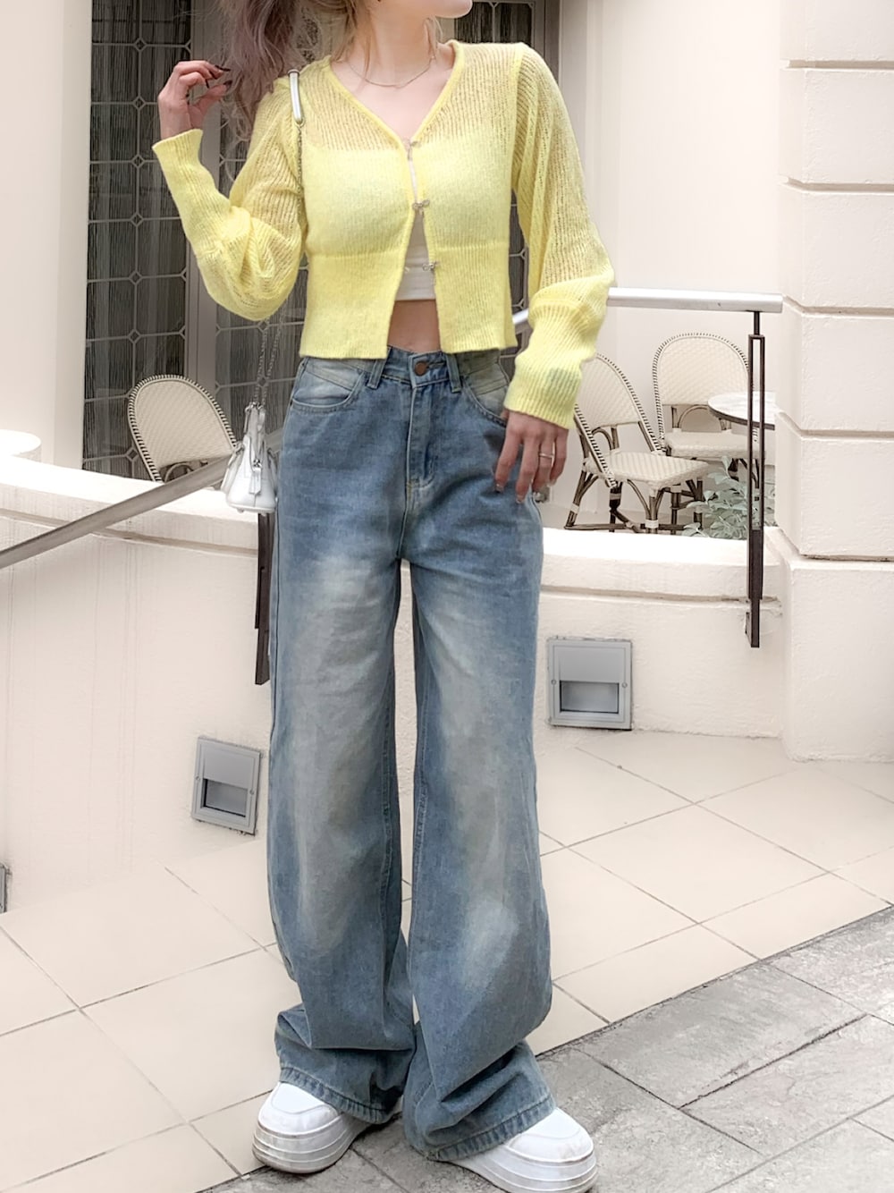 「mily biletの【mily bilet】大人可愛さマックス。透かし編みビジューリボンボタンニットカーディガン(ショート丈)（カーディガン/ボレロ、イエロー系）」を使った、classicalelfクラシカルエルフさん（レディース・153cm）の冬コーディネートの1枚目の写真