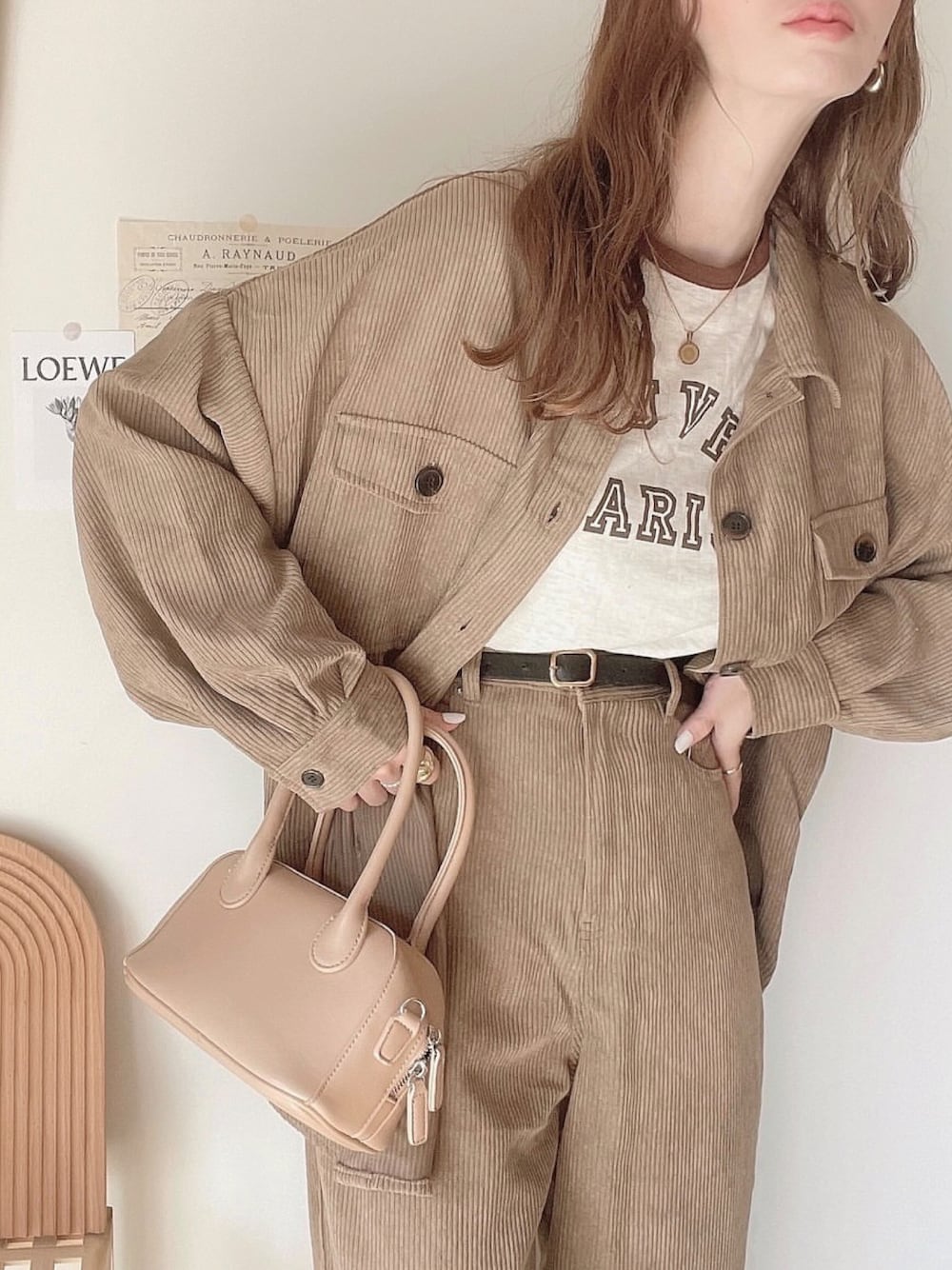 「大人コーデ、秋服、休日スタイル、秋のコーデ、プチプラ、ゆるコーデ、着回しコーデ、ワントーンコーデ、きれいめカジュアル、セットアップ」｜「classicalelfのセットアップが楽しめる。コーデュロイCPOシャツ（ブルゾン、ブラウン系）」を使った、classicalelfクラシカルエルフさん（レディース・161cm）の秋コーディネートの1枚目の写真