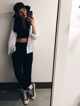 「アイテム（チューブトップ）」を使った、Z•💐さん（レディース・163cm）の春コーディネート