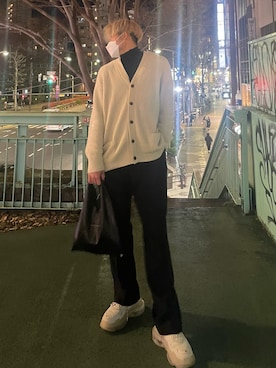 「Abercrombie&Fitch（アバークロンビーアンドフィッチ）のアイテム（ニット/セーター）」を使った、xx_tatsu_xxさん（メンズ・183cm）の冬コーディネート