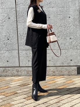 ZARAのアイテム（ホワイト系）を使った「ジレ」の人気ファッション