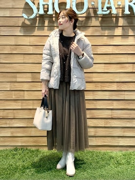 「SHOO・LA・RUE（シューラルー）の【セレモニーからデイリーまで】女性らしさあふれる チュールスカート（スカート、ブラウン系）」を使った、E r i   さん（レディース・162cm）の冬コーディネート