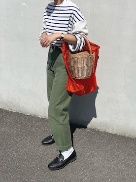 「アイテム（ローファー）」を使った、LINAさん（レディース・159cm）の春コーディネート