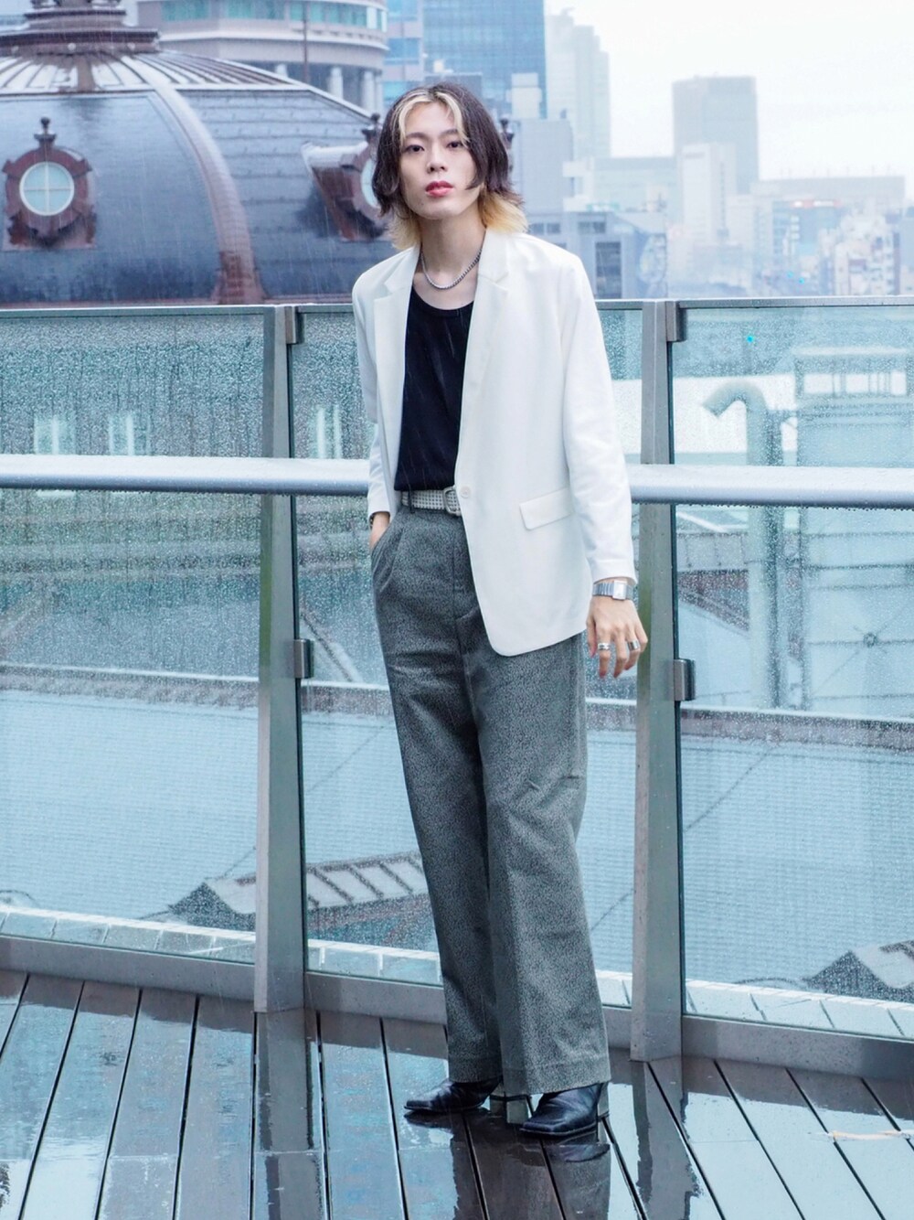 「大人カジュアル、柄パンツ、スラックス、ワイドパンツ、ビッグシルエット、ジャケット、UNIQLO、タックイン、韓国ファッション、革靴」｜「RUMBLE REDのアイテム（パンツ、その他）」を使った、UJUさん（メンズ・176cm）の夏コーディネートの1枚目の写真