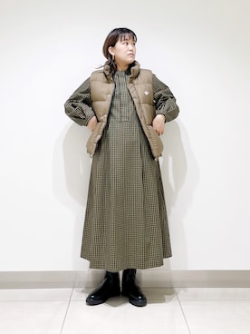 「アイテム（ダウンベスト）」を使った、サトみ。さん（レディース・151cm・20代）の秋コーディネート