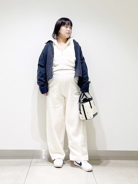「URBAN RESEARCH DOORS（アーバンリサーチドアーズ）のNEW BALANCE　フリースフルジップ（パーカー）」を使った、サトみ。さん（レディース・151cm・30代）の秋コーディネート