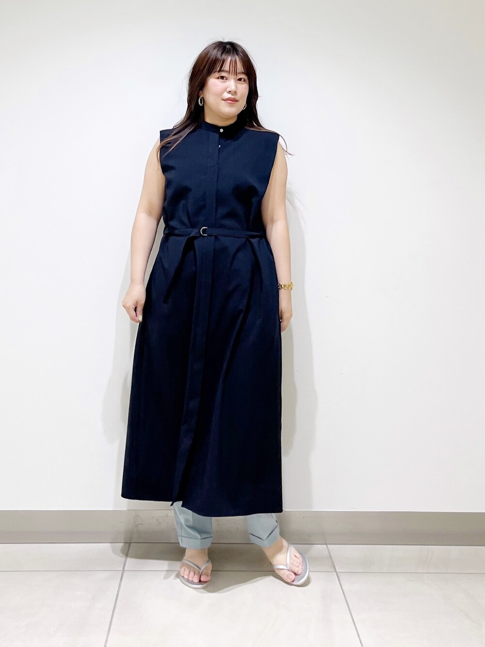 URBAN RESEARCH（アーバンリサーチ）の「ベルト付きタック