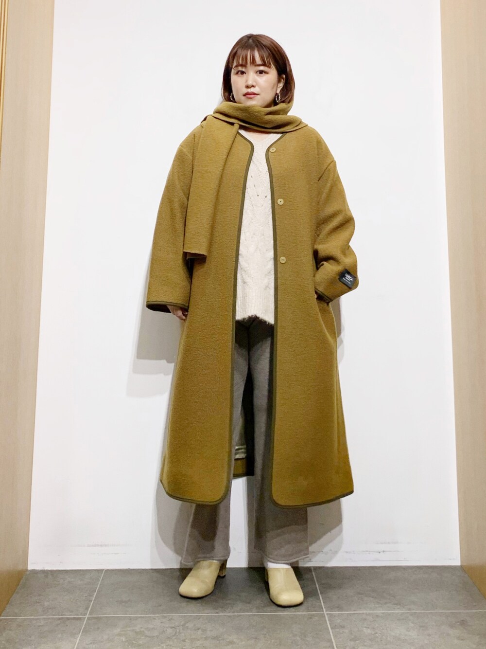 アーバンリサーチ　FAbRICAブークレコクーンコート FAbRICAブークレコクーンコートを使った人気ファッション