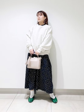 「RODE SKO」｜「アイテム（スウェット）」を使った、サトみ。さん（レディース・151cm）の冬コーディネート