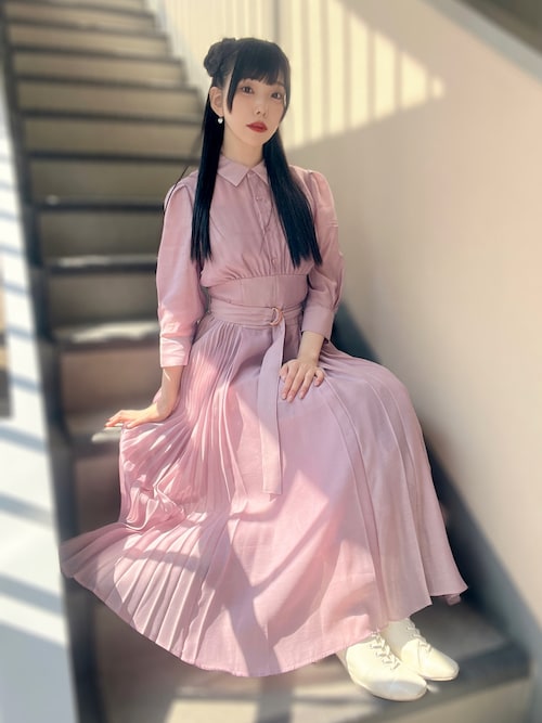 サイドラッフルアシンメトリートップス｜WOMEN｜250HSF80-291E