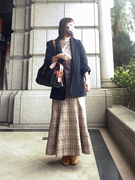 「アイテム（アナログ腕時計、レッド系）」を使った、Abby Linさん（レディース・162cm）の春コーディネート